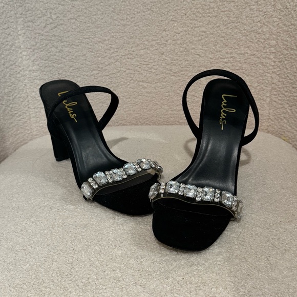 Lulu's Black Jewel Heels - Picture 1 of 7